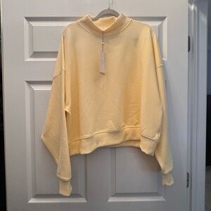 Calia Mockneck